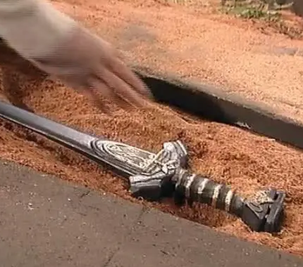 关于剑的十大误解有哪些？重量真的越重越好吗？