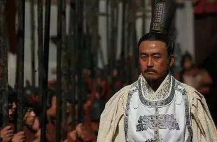 为什么商鞅遭车裂而秦人不怜？当时背景是什么样的？
