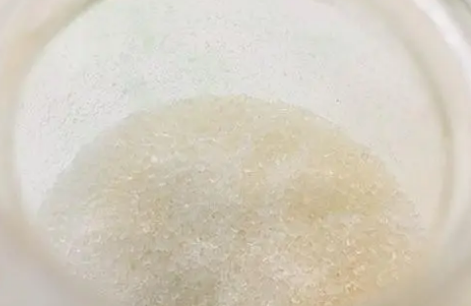 炒糖色可是使用绵白糖吗？白砂糖保质期是多久？