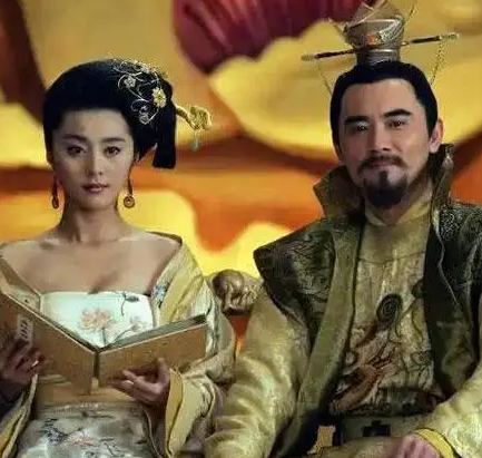 安史之乱杨贵妃为什么要死？当时是什么样的背景？