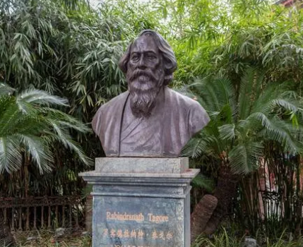 泰戈尔飞鸟集短诗是什么样的？都有哪些诗？