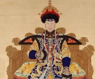 弘历是谁的儿子？他的母亲是谁？