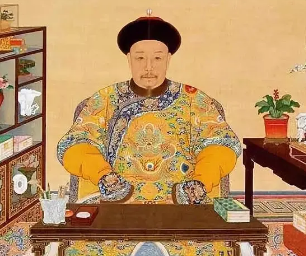 乾隆传位给嘉庆的原因是什么？乾隆有何考量？