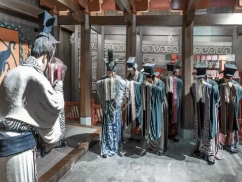 齐桓公是什么人?他为什么会被饿死？