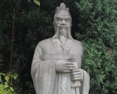 15岁的公主因为半条鱼自杀？真相是什么？