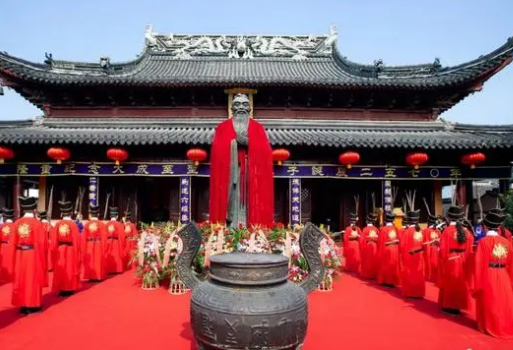 台湾孔子指的是谁？是什么人？