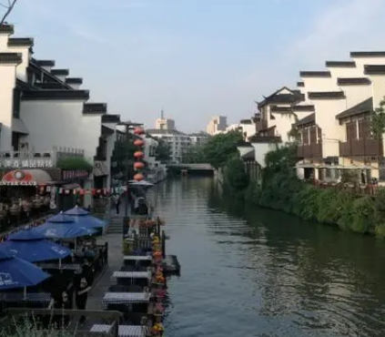 秦淮河：一条流淌着历史与文化的河流