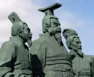 王绾和李斯谁是什么身份？他们谁是秦朝第一任丞相？