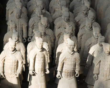 秦兵马俑坑出土了一件“超级弓弩”，有多厉害？