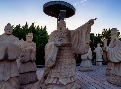 秦始皇死后秦朝土崩瓦解的原因分析