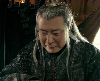 赵高为什么要逼死秦二世？赵高的目的是什么？