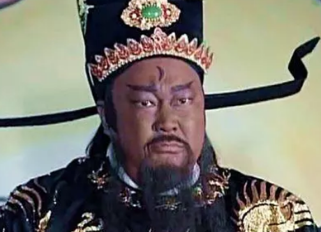 包拯一生经历的皇帝：忠诚与正义的化身