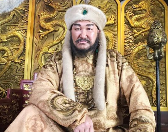 辽圣宗何时继位？他在位多少年？