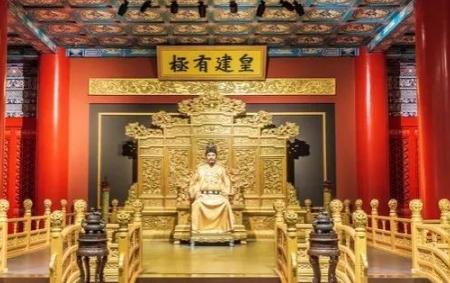 胡亥的失误：秦朝覆灭的导火索