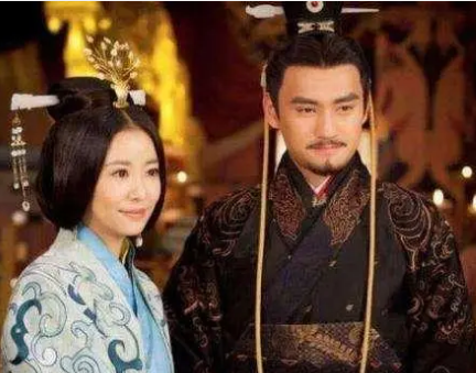 郭圣通与阴丽华：岁月流转中的优雅与智慧