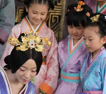 卫子夫有几个女儿？她的女儿命运如何？