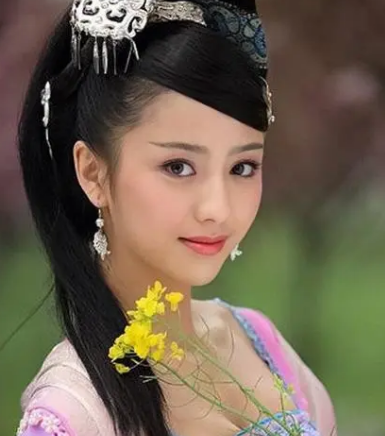 赵飞燕的纤瘦之美：掌上起舞的真实与神话
