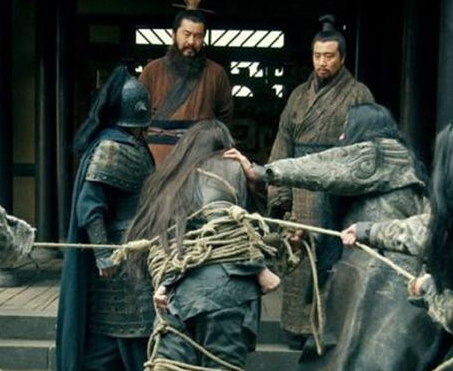 历史上的吕布是怎么死的？与演义中有何差别？