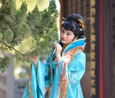 吕雉的不当行为与报应：历史真相揭秘