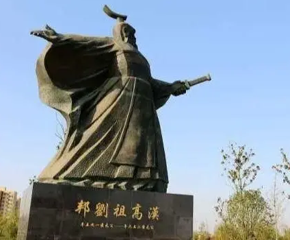 刘邦的政治手段有多高？垓下之战中一石三鸟