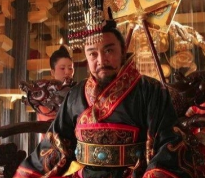 刘裕当上皇帝后是如何对待司马家人的？是什么态度？