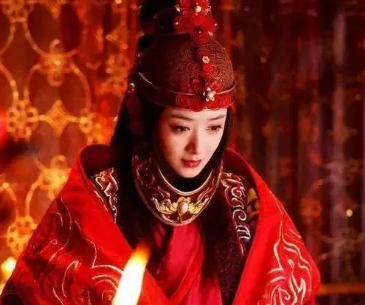 宇文玉波作为三朝贵女，她的一生经历了哪些事？