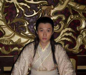李忠身为李治长子，为何被贬为庶人？