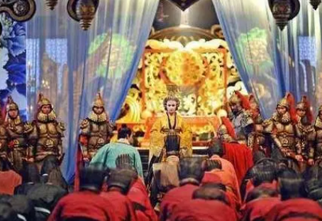 武则天还政于唐之后，为何还是没人敢动她？