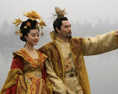 唐玄宗那么喜欢杨贵妃，为什么不封她为皇后？