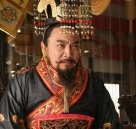 朱温称帝建立后梁：乱世英雄的崛起与辉煌
