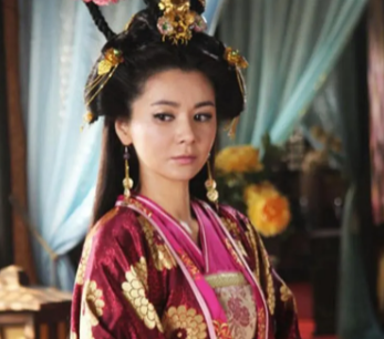 张丽华：美貌成罪，美色误国