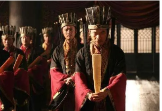 李从荣：后唐明宗李嗣源的次子，残暴擅杀的暴君