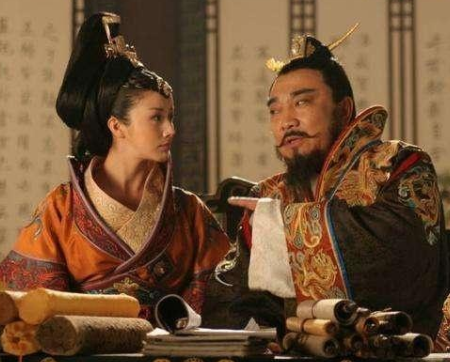 The first virtuous queen of the Five Dynasties: Zhu Wen, the beloved wife of Emperor Zhu of the Liang Dynasty, and the tears of the people.