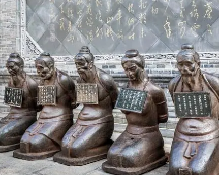 秦桧与岳飞：一段充满恩怨的历史纠葛