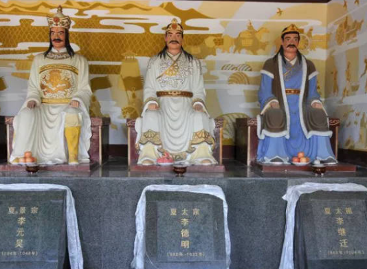西夏是由拓跋氏建立的王朝，为什么皇帝姓李？