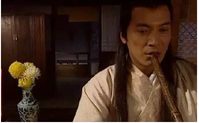 丁典与霜华：一段不带走的情缘