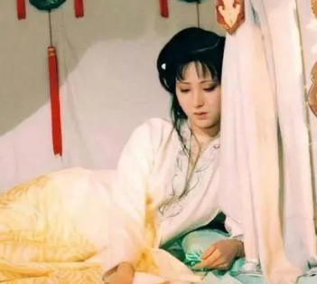 曹雪芹笔下的林黛玉：本意的婚姻对象是谁？
