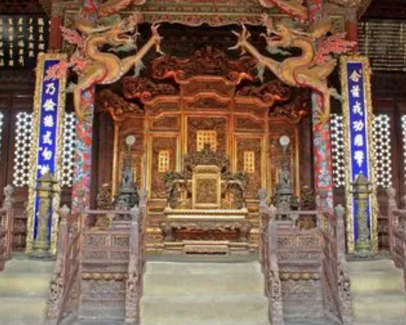 清朝皇宫对联的白色之谜与古代对联颜色的讲究