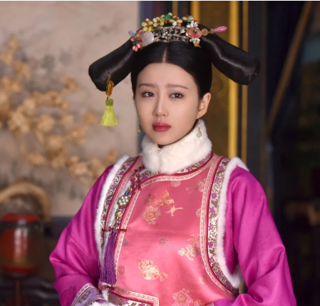揭秘乾隆皇帝的晋妃：出身背景与生平事迹