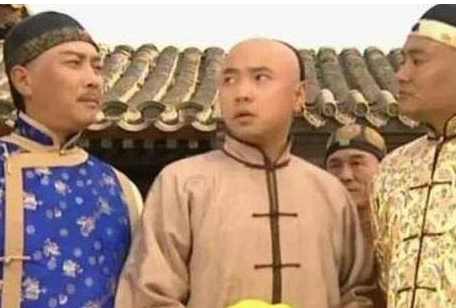 弘历登基后拿李卫开刀的原因是什么，目的何在?