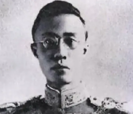 溥仪没有后代是为什么?揭秘清朝末代皇帝的孤独人生