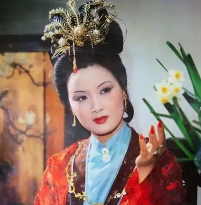 王熙凤：才情与权谋的完美结合