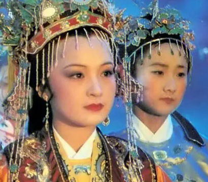 贾元春：皇宫中的明珠，嫁给哪位皇帝？