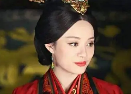 华阳夫人与宣太后之间什么关系？身份背景又是什么样的？