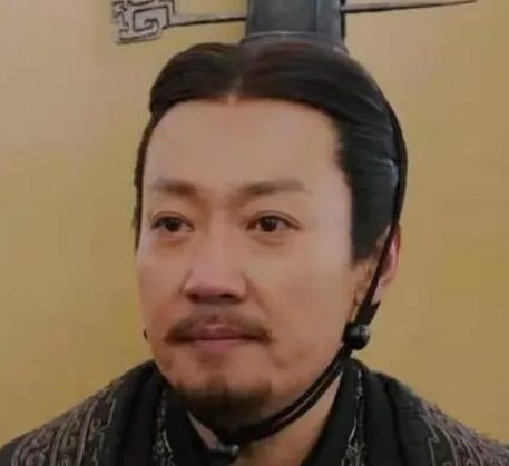揭秘历史真相：嬴政的父亲究竟是谁？