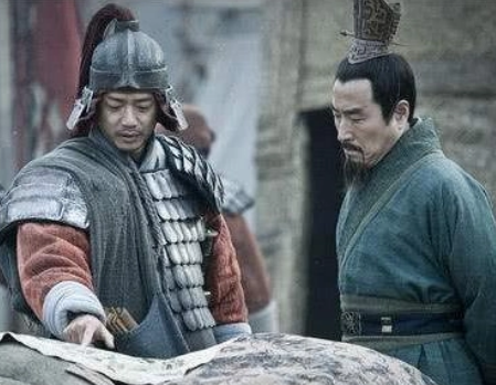 萧何当年为何要月下追韩信？萧何有何考量？