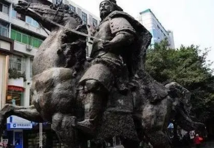 王猛：一位深受百姓爱戴的领导者