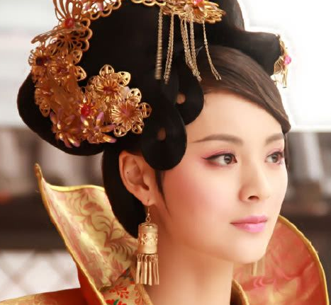 冯小怜：天生尤物，杨坚的无奈选择