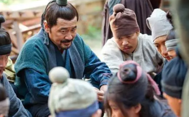 郭威无亲生子嗣，选择外姓柴荣，真相是什么？