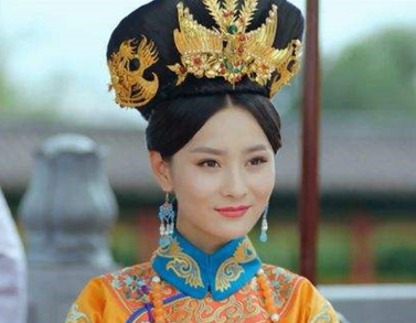 康熙皇帝与赫舍里氏：一段皇室婚姻的深度解读
